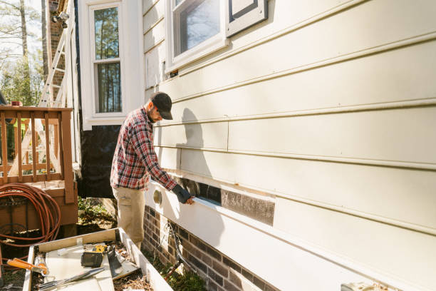 Trusted Emergency Siding Repair service in Dalzell, SC - Creative Siding
